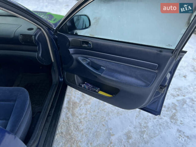 Синий Ауди А4, объемом двигателя 1.6 л и пробегом 400 тыс. км за 3200 $, фото 14 на Automoto.ua