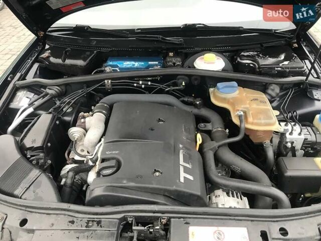 Синій Ауді А4, об'ємом двигуна 1.9 л та пробігом 329 тис. км за 4200 $, фото 9 на Automoto.ua