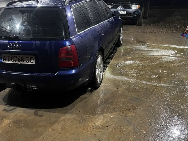 Синий Ауди А4, объемом двигателя 2.5 л и пробегом 3 тыс. км за 2700 $, фото 3 на Automoto.ua