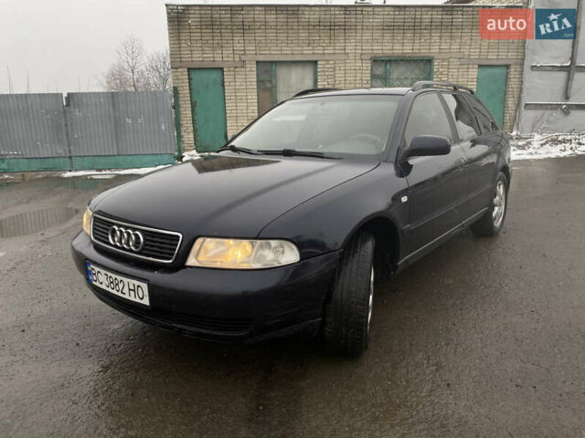 Синий Ауди А4, объемом двигателя 1.6 л и пробегом 319 тыс. км за 2999 $, фото 2 на Automoto.ua