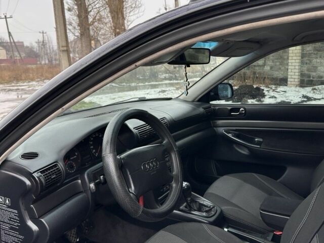 Синій Ауді А4, об'ємом двигуна 1.9 л та пробігом 280 тис. км за 2000 $, фото 8 на Automoto.ua