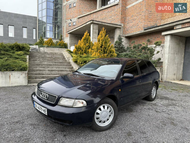 Синий Ауди А4, объемом двигателя 1.8 л и пробегом 360 тыс. км за 3900 $, фото 4 на Automoto.ua