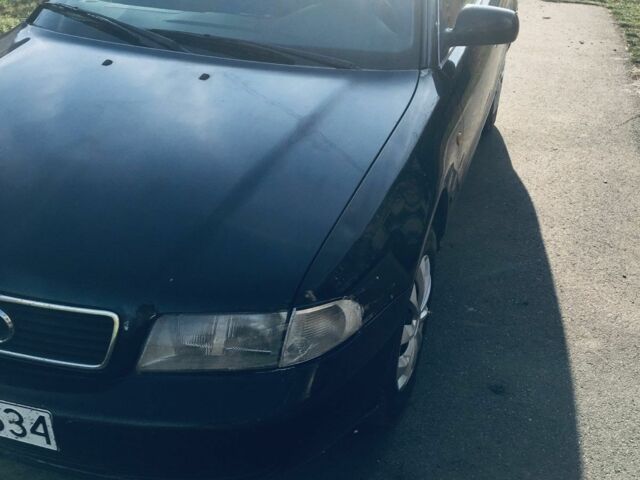 Синій Ауді А4, об'ємом двигуна 1.9 л та пробігом 350 тис. км за 1500 $, фото 1 на Automoto.ua