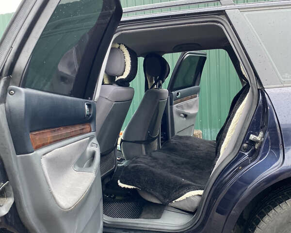 Синий Ауди А4, объемом двигателя 1.8 л и пробегом 250 тыс. км за 3700 $, фото 13 на Automoto.ua