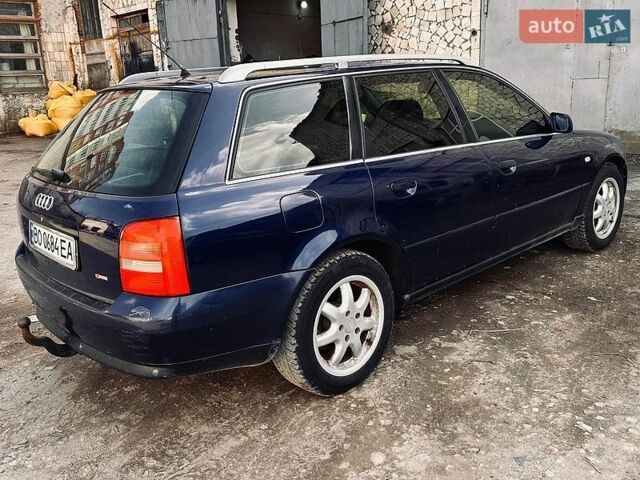 Синий Ауди А4, объемом двигателя 2.5 л и пробегом 408 тыс. км за 2750 $, фото 1 на Automoto.ua