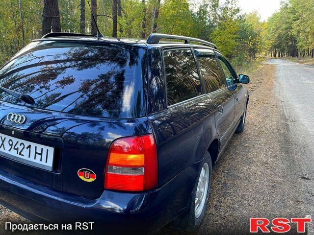Синий Ауди А4, объемом двигателя 1.8 л и пробегом 300 тыс. км за 3600 $, фото 5 на Automoto.ua