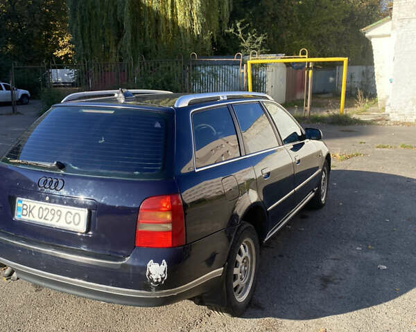 Синий Ауди А4, объемом двигателя 1.9 л и пробегом 476 тыс. км за 3500 $, фото 8 на Automoto.ua
