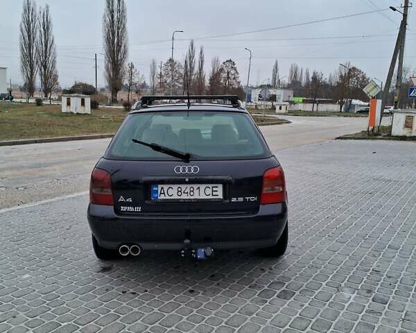 Синий Ауди А4, объемом двигателя 2.5 л и пробегом 420 тыс. км за 3800 $, фото 10 на Automoto.ua