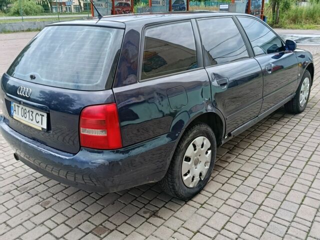 Синий Ауди А4, объемом двигателя 1.8 л и пробегом 375 тыс. км за 2200 $, фото 21 на Automoto.ua