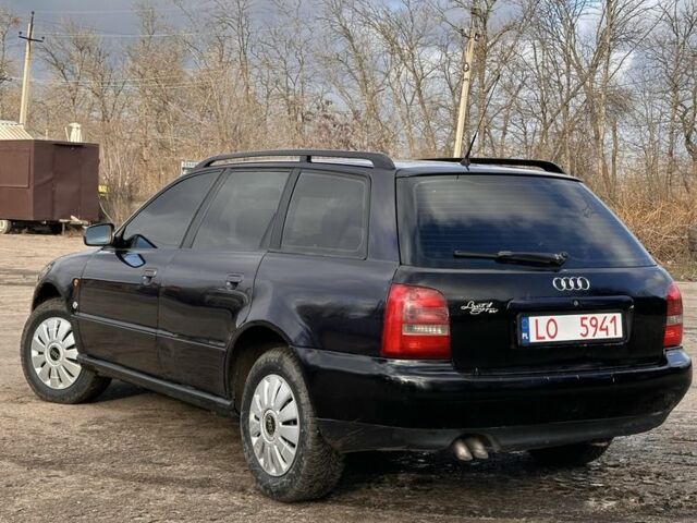 Синій Ауді А4, об'ємом двигуна 1.9 л та пробігом 475 тис. км за 2000 $, фото 2 на Automoto.ua