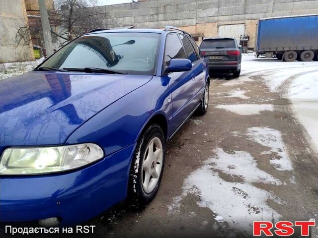 Синій Ауді А4, об'ємом двигуна 1.8 л та пробігом 280 тис. км за 2899 $, фото 2 на Automoto.ua