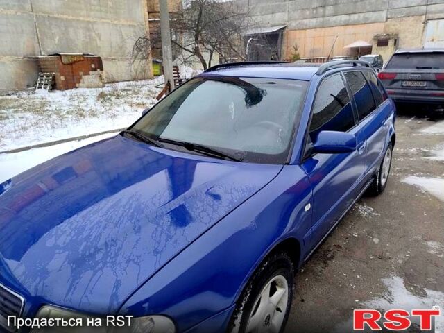 Синий Ауди А4, объемом двигателя 1.8 л и пробегом 280 тыс. км за 2899 $, фото 3 на Automoto.ua