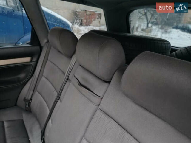 Синий Ауди А4, объемом двигателя 1.8 л и пробегом 280 тыс. км за 2899 $, фото 13 на Automoto.ua