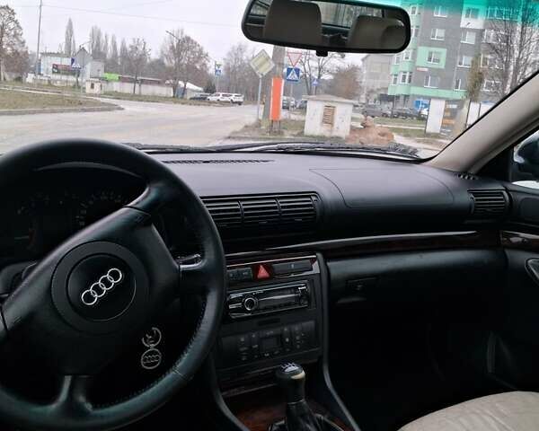 Синий Ауди А4, объемом двигателя 2.5 л и пробегом 420 тыс. км за 3800 $, фото 21 на Automoto.ua