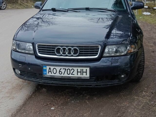 Синій Ауді А4, об'ємом двигуна 2.5 л та пробігом 260 тис. км за 3300 $, фото 2 на Automoto.ua