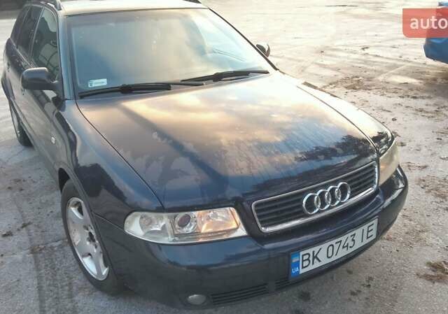 Синий Ауди А4, объемом двигателя 1.9 л и пробегом 350 тыс. км за 3900 $, фото 3 на Automoto.ua