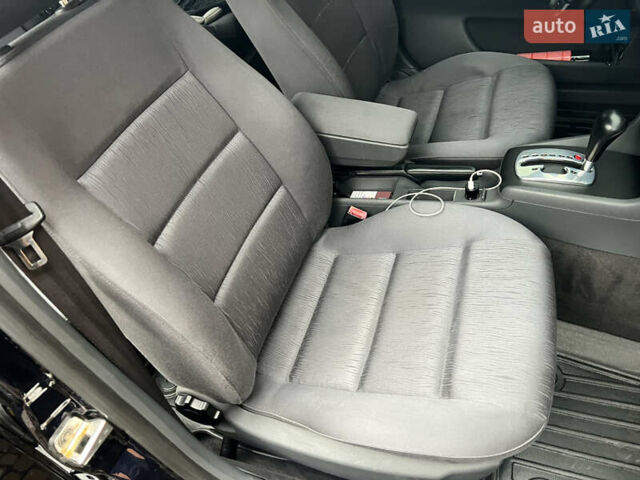 Синий Ауди А4, объемом двигателя 1.8 л и пробегом 193 тыс. км за 7777 $, фото 21 на Automoto.ua