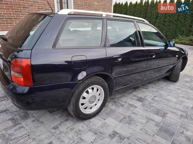 Синий Ауди А4, объемом двигателя 1.78 л и пробегом 196 тыс. км за 4850 $, фото 3 на Automoto.ua