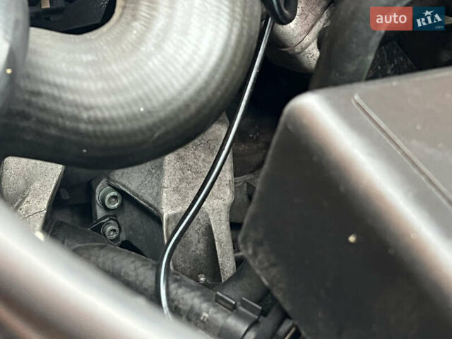 Синий Ауди А4, объемом двигателя 1.8 л и пробегом 193 тыс. км за 7777 $, фото 37 на Automoto.ua