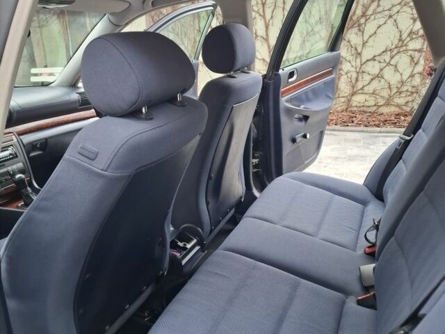 Синій Ауді А4, об'ємом двигуна 1.8 л та пробігом 196 тис. км за 4850 $, фото 22 на Automoto.ua