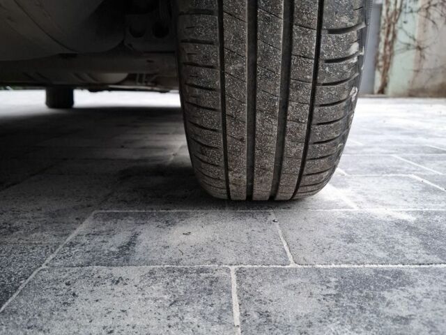 Синій Ауді А4, об'ємом двигуна 1.8 л та пробігом 196 тис. км за 4850 $, фото 6 на Automoto.ua