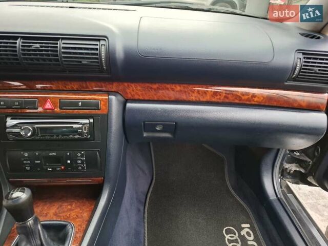 Синий Ауди А4, объемом двигателя 1.78 л и пробегом 196 тыс. км за 4850 $, фото 39 на Automoto.ua