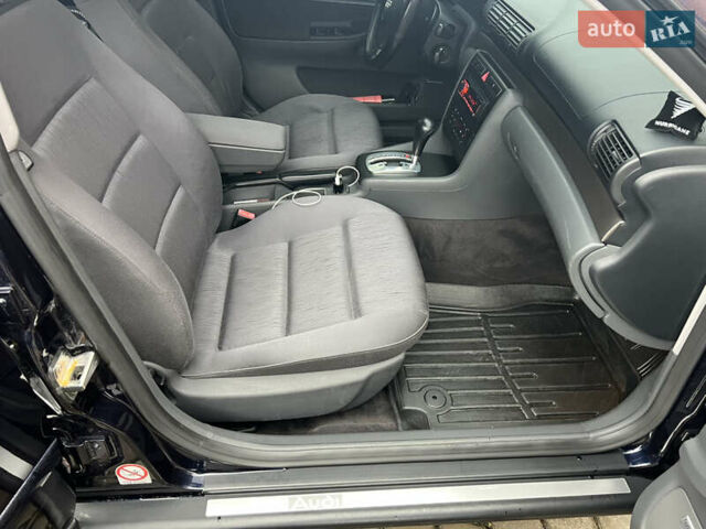 Синий Ауди А4, объемом двигателя 1.8 л и пробегом 193 тыс. км за 7777 $, фото 20 на Automoto.ua