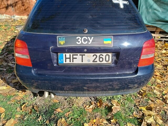 Синий Ауди А4, объемом двигателя 0 л и пробегом 424 тыс. км за 2500 $, фото 9 на Automoto.ua