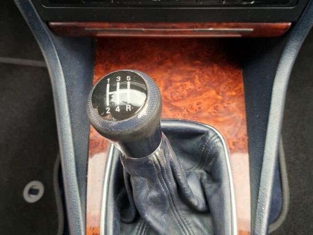 Синій Ауді А4, об'ємом двигуна 1.8 л та пробігом 196 тис. км за 4850 $, фото 17 на Automoto.ua