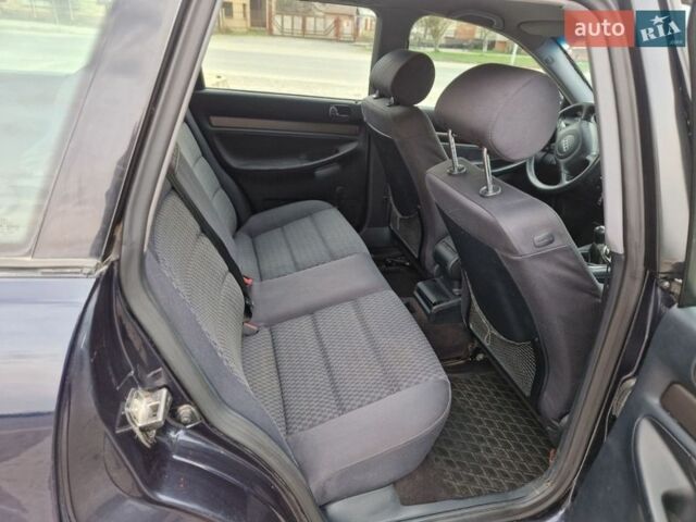 Синий Ауди А4, объемом двигателя 1.9 л и пробегом 288 тыс. км за 2999 $, фото 4 на Automoto.ua