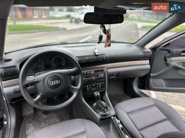 Синий Ауди А4, объемом двигателя 1.9 л и пробегом 320 тыс. км за 4850 $, фото 33 на Automoto.ua