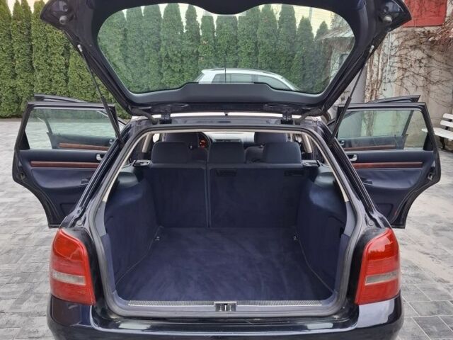 Синій Ауді А4, об'ємом двигуна 1.8 л та пробігом 196 тис. км за 4850 $, фото 18 на Automoto.ua