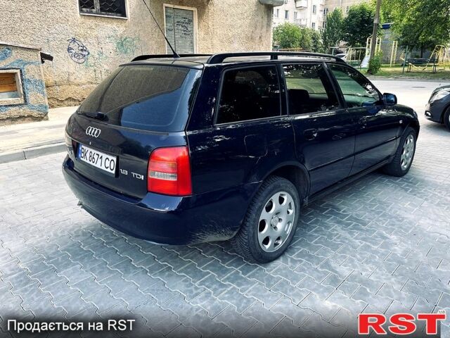 Синій Ауді А4, об'ємом двигуна 1.9 л та пробігом 370 тис. км за 3600 $, фото 4 на Automoto.ua