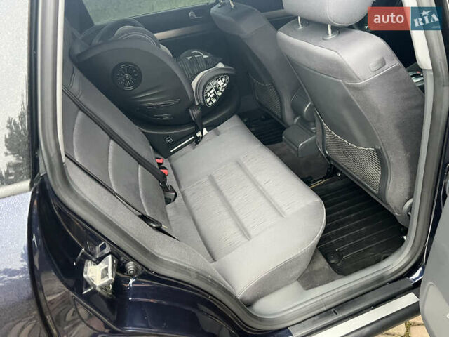 Синий Ауди А4, объемом двигателя 1.8 л и пробегом 193 тыс. км за 7777 $, фото 22 на Automoto.ua