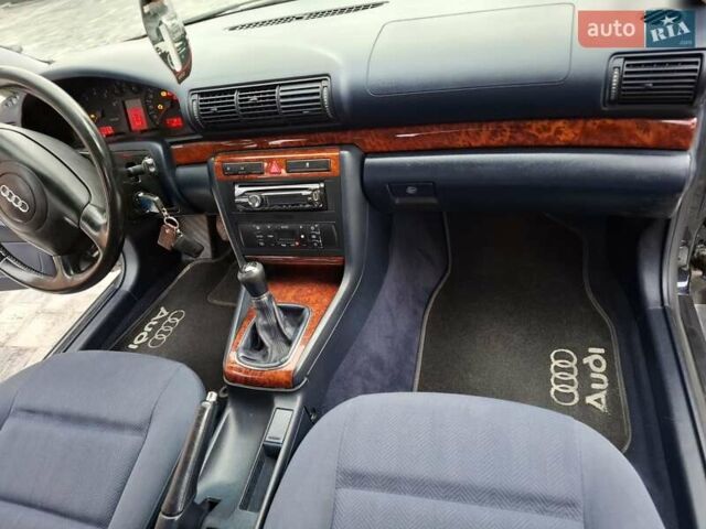 Синий Ауди А4, объемом двигателя 1.78 л и пробегом 196 тыс. км за 4850 $, фото 41 на Automoto.ua