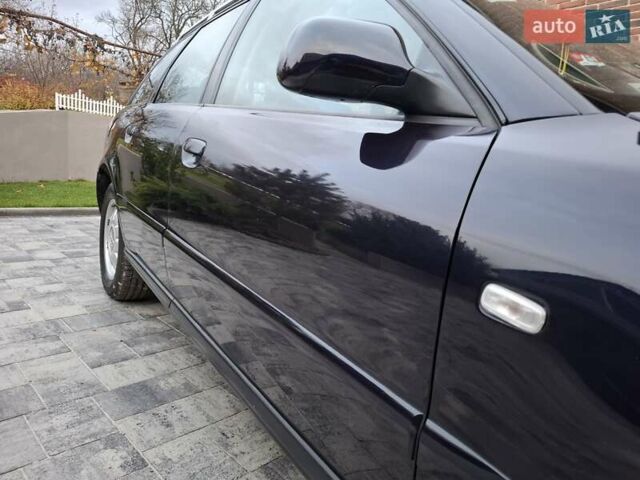 Синий Ауди А4, объемом двигателя 1.78 л и пробегом 196 тыс. км за 4850 $, фото 2 на Automoto.ua