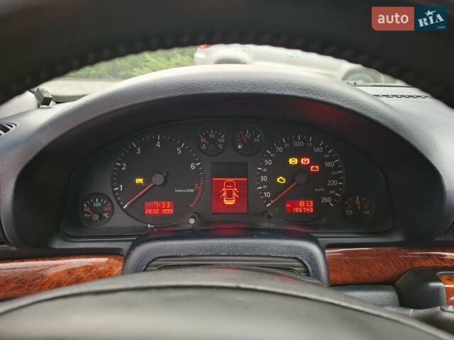 Синий Ауди А4, объемом двигателя 1.78 л и пробегом 196 тыс. км за 4850 $, фото 25 на Automoto.ua