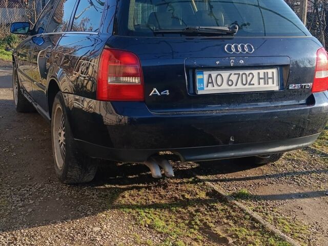 Синий Ауди А4, объемом двигателя 2.5 л и пробегом 260 тыс. км за 2000 $, фото 8 на Automoto.ua