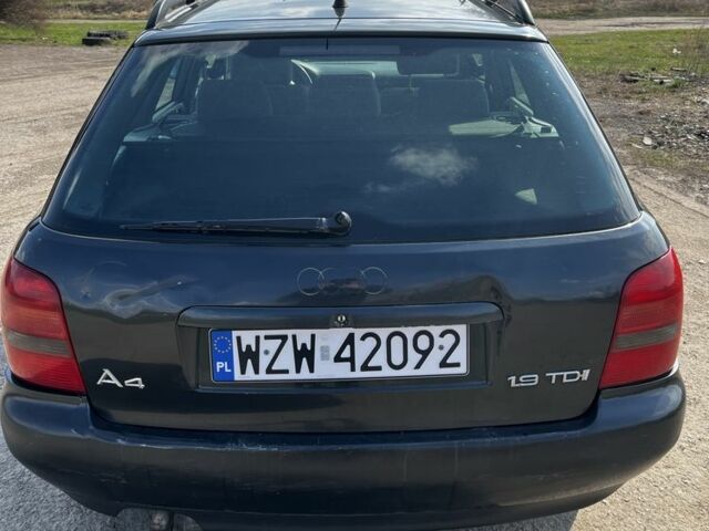 Синій Ауді А4, об'ємом двигуна 1.9 л та пробігом 340 тис. км за 1900 $, фото 3 на Automoto.ua