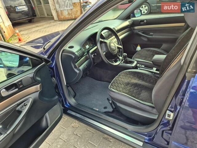 Синій Ауді А4, об'ємом двигуна 1.9 л та пробігом 355 тис. км за 3800 $, фото 3 на Automoto.ua