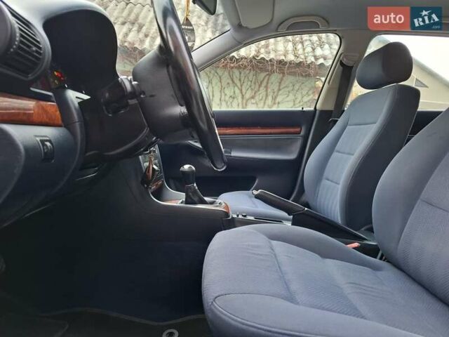 Синий Ауди А4, объемом двигателя 1.78 л и пробегом 196 тыс. км за 4400 $, фото 19 на Automoto.ua