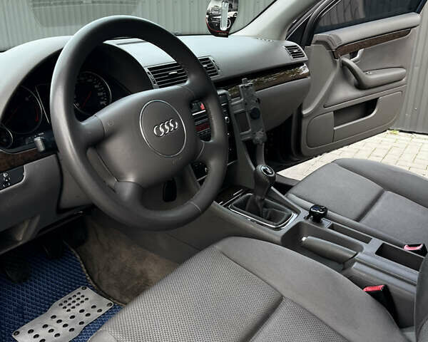 Синий Ауди А4, объемом двигателя 1.78 л и пробегом 255 тыс. км за 5000 $, фото 10 на Automoto.ua