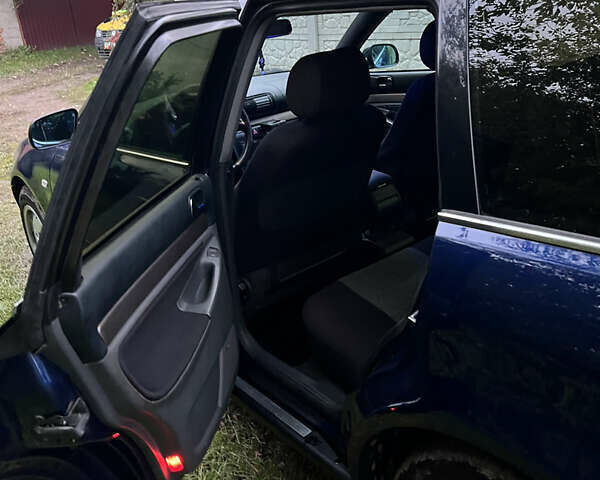 Синий Ауди А4, объемом двигателя 1.78 л и пробегом 250 тыс. км за 3600 $, фото 5 на Automoto.ua