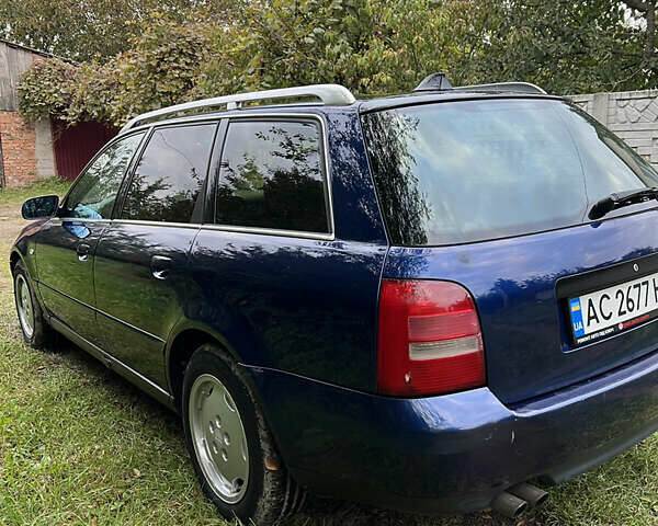 Синий Ауди А4, объемом двигателя 1.78 л и пробегом 250 тыс. км за 3600 $, фото 3 на Automoto.ua