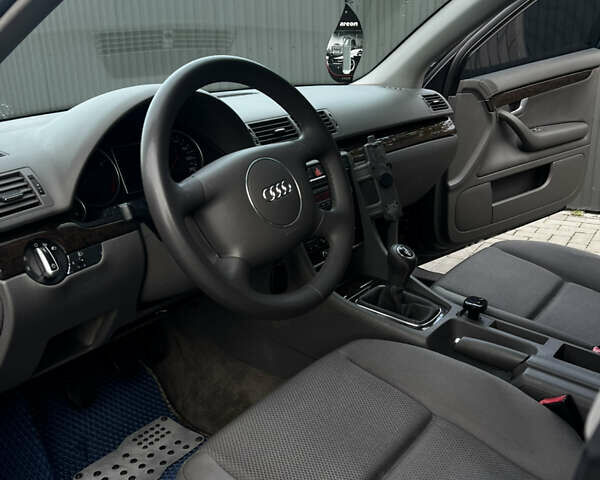 Синий Ауди А4, объемом двигателя 1.78 л и пробегом 255 тыс. км за 5000 $, фото 16 на Automoto.ua