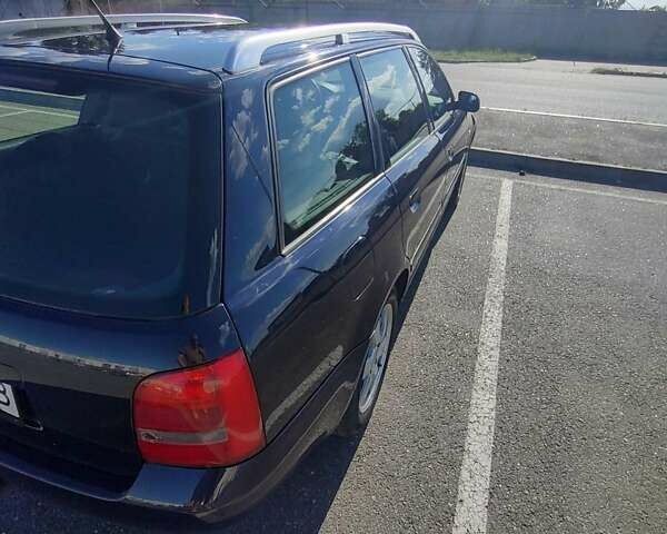 Синий Ауди А4, объемом двигателя 1.9 л и пробегом 277 тыс. км за 5000 $, фото 6 на Automoto.ua