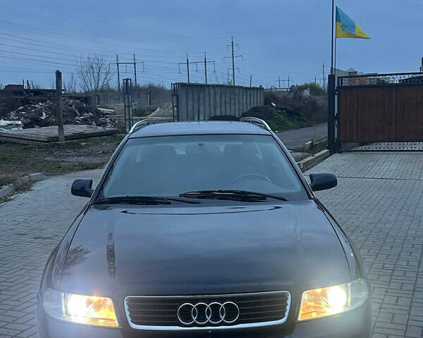 Синий Ауди А4, объемом двигателя 2.5 л и пробегом 290 тыс. км за 3500 $, фото 21 на Automoto.ua