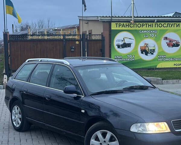 Синий Ауди А4, объемом двигателя 2.5 л и пробегом 290 тыс. км за 3500 $, фото 4 на Automoto.ua