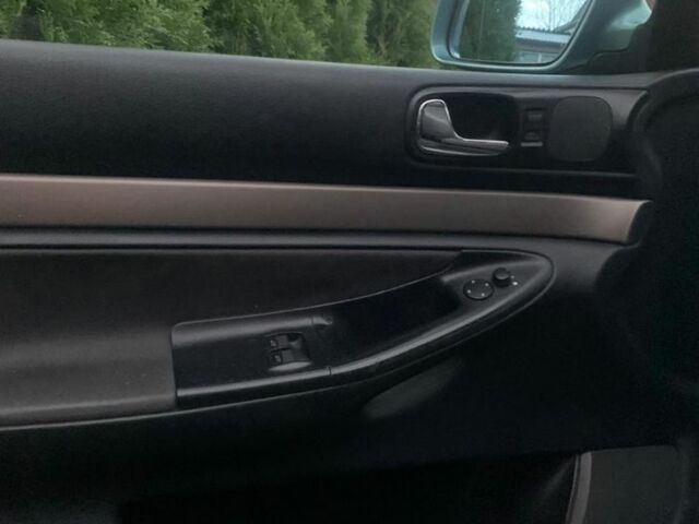 Синий Ауди А4, объемом двигателя 1.9 л и пробегом 300 тыс. км за 4300 $, фото 8 на Automoto.ua