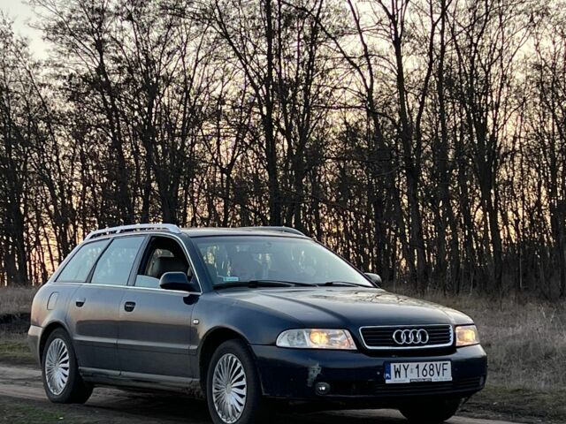 Синий Ауди А4, объемом двигателя 1.8 л и пробегом 1 тыс. км за 500 $, фото 3 на Automoto.ua